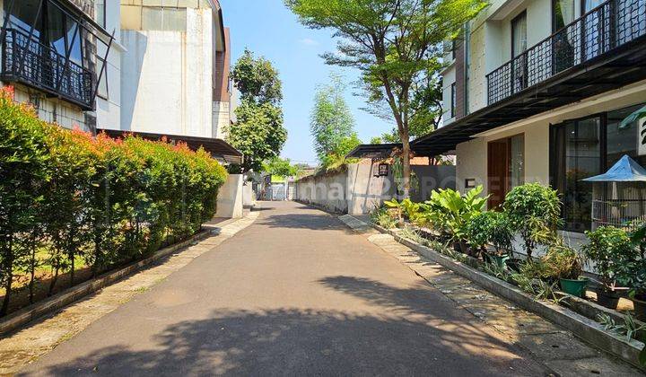 Rumah Cantik 3 Lantai Ada Swimming Pool Kebagusan Dalam Townhouse 2