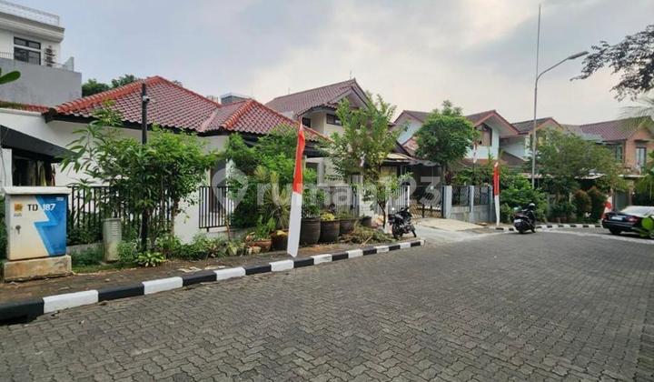 Rumah Lama Layak Huni Dalam Komplek Villa Cinere Mas 2