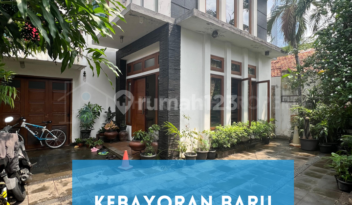 Quick Sale House in Senopati Area, Kebayoran Baru, Suitable for Boarding House