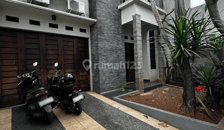 Rumah Modern Minimalis 2 Lantai Bangka Jakarta Selatan 2