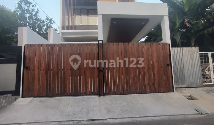 Rumah bagus Dalam Komplek Dijual di Duren Sawit 2