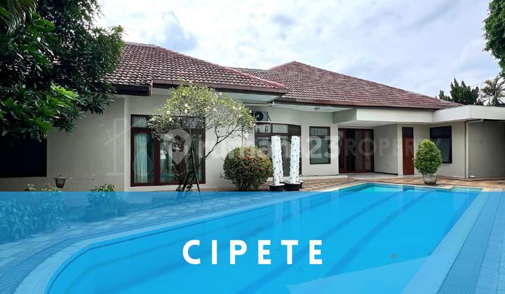 Beautiful 1-Story House in Cipete with Private Pool and 24-Hour Security