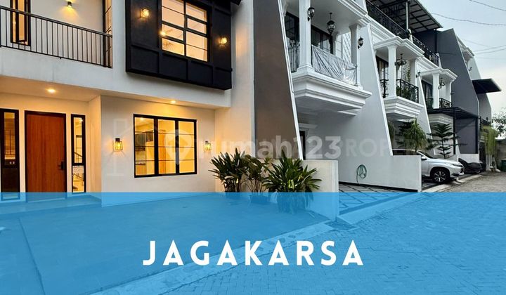 Townhouse Bagus Jagkaarsa Pinggir Jalan Ada Rooftop Townhouse Bagus Jagkaarsa Pinggir Jalan Ada Rooftop