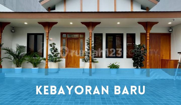 House suitable for office in Kebayoran Baru near Blok M area, South Jakarta.