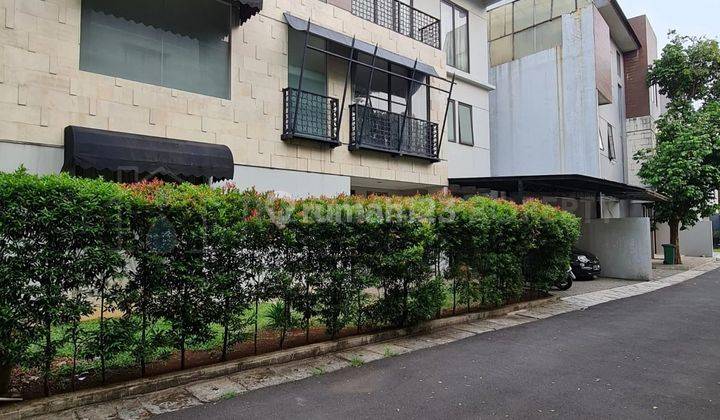 Townhouse 3 Lantai Full Furnished Private Pool Kebagusan Jaksel 2