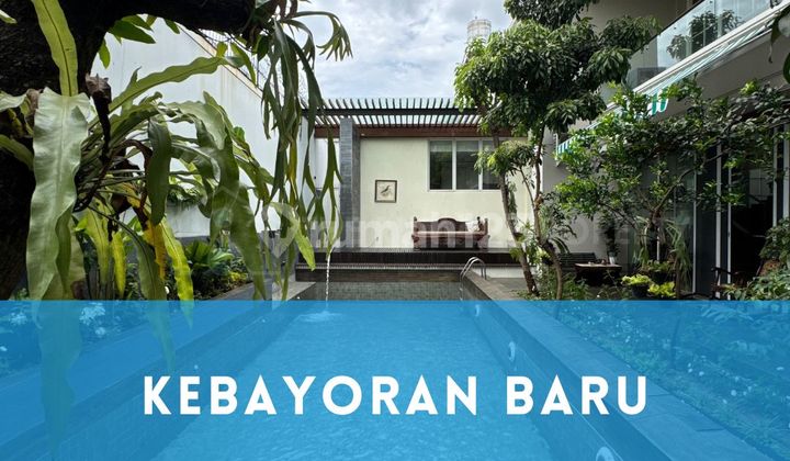 Rumah Lokasi Premium Dalam Komplek Kebayoan Baru Private Pool.