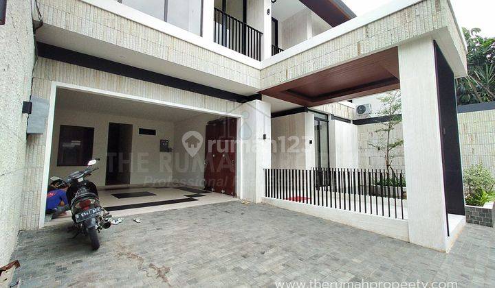 Rumah Mewah Modern Minimalis 2 Lantai Ada Pool Layout Lapang 2