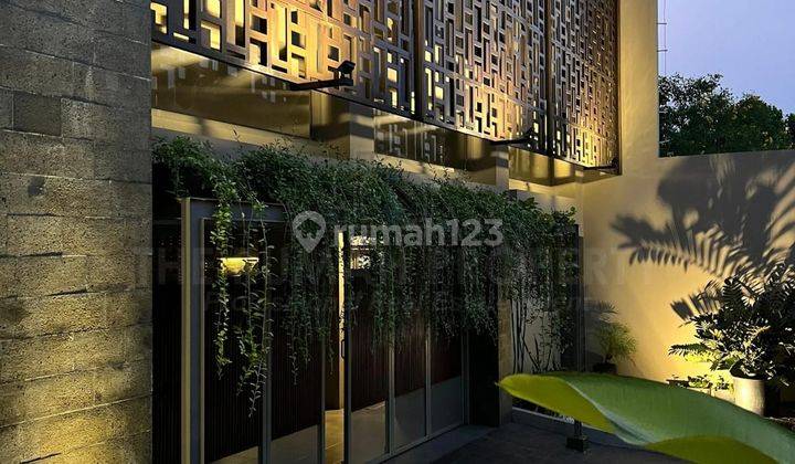 Rumah Modern Tropis Luxorius Private Pool Full Furnish Bintaro Jaksel 2