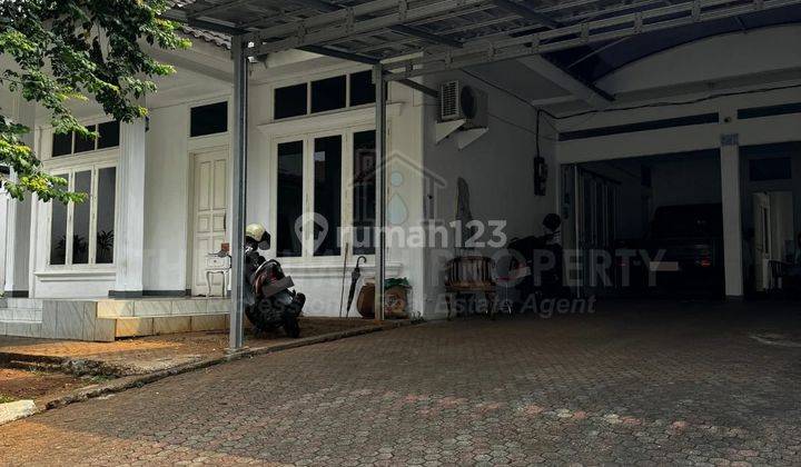 Disewa Rumah Mewah Siap Huni Private Pool Bisa Untuk Kantor  2