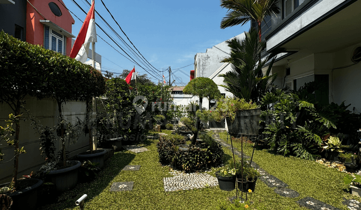 Rumah Rapi Dan Terawat Celling Tinggi Dan Dekat Mrt Lebak Bulus 2