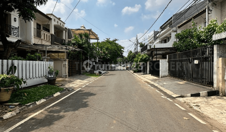 Rumah Murah 2 Lantai Dalam Komplek dikawasan Prestige Pondok Indah Jaksel  2