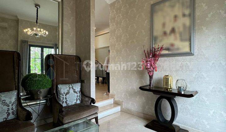 Rumah Mewah Posisi Hoek Siap Huni Dekat Scbd  2