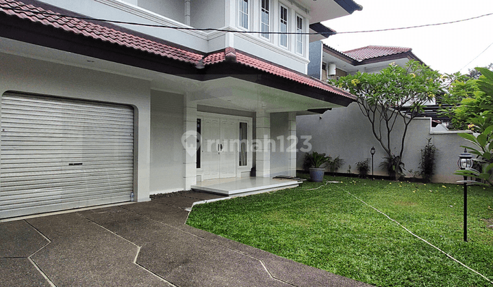 Disewakan Rumah Terawat 2 Lantai With Pool Dan Tanah Luas Kemang Jaksel 2