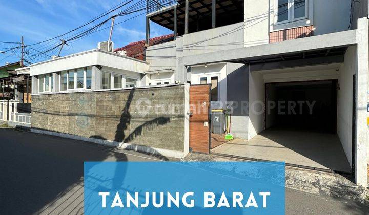 Rumah Modern Minimalis Semi Furnish Layout Lapang Dan Ada Rooftop Tanjung Barat Jaksel 1