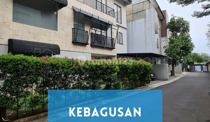 Townhouse 3 Lantai Private Pool Full Furnished Kebagusan Jaksel 1