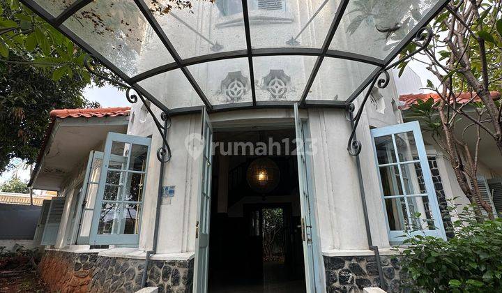 Rumah Hook Pegangsaan Menteng Jakarta Pusat 1