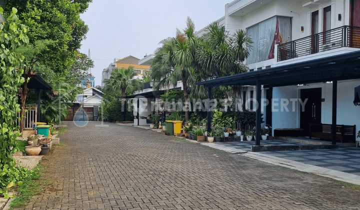 Luxury Townhouse Duren Tiga Posisi Kuldesak Tenang Private Pool 2