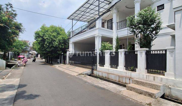 Rumah Modern Private Pool Siap Huni Gandaria Jakarta Selatan 1