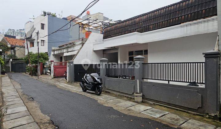 Rumah Lama 1 Lantai Setiabudi Jakarta Selatan 2