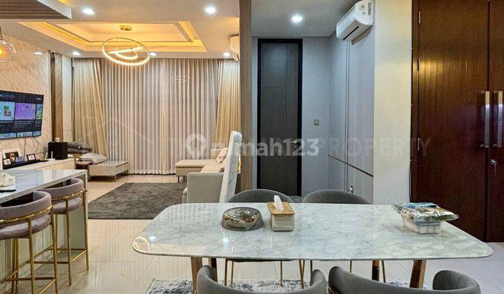 Townhosue Cantik 3 Lantai Full Furnished Andara Dekat Akses Tol 2