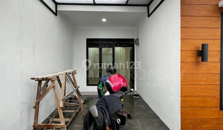 Rumah Di Duren Tiga Strategis 1,5 Lantai 2+1 Kamar 2