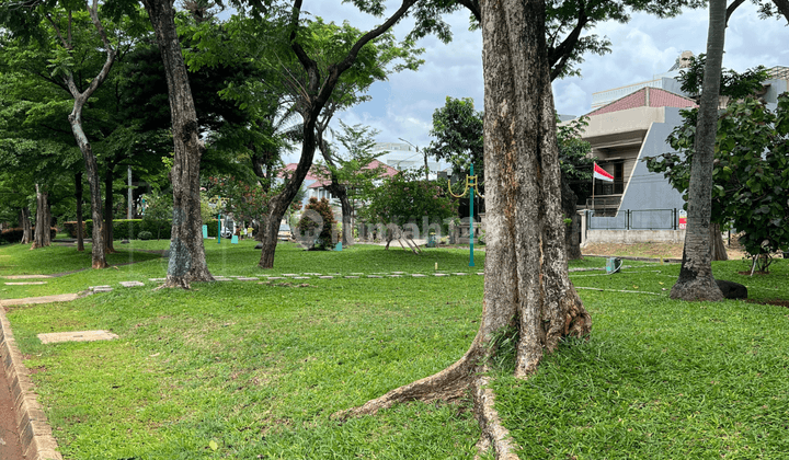 Rumah Komplek Taman Villa Meruya Jakarta Barat Jalan Lebar Nyaman 2