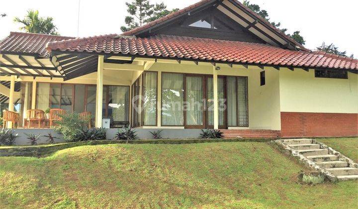 Dijual Villa Fully Furnished di Puncak Bogor 1