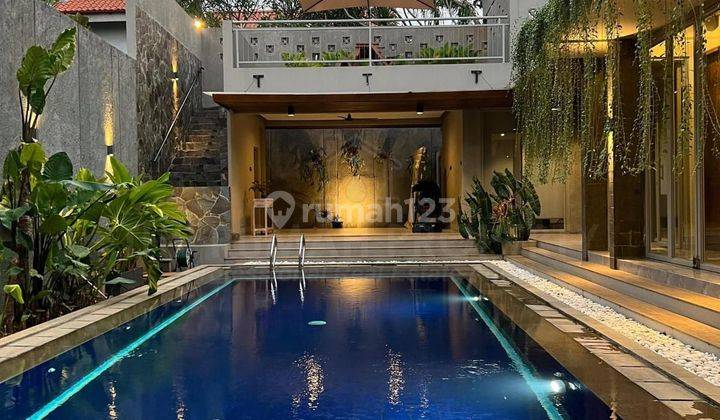 Rumah Cantik Modern Tropis Bintaro Jaksel 1