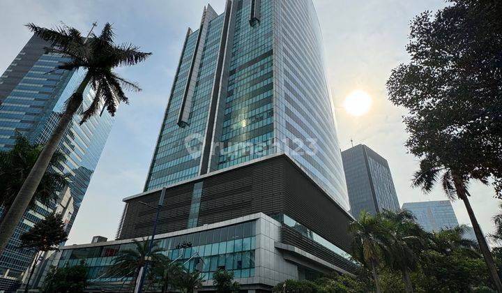 Juala Ruang Kantor Lantai Tinggi di The East Mega Kuningan 1