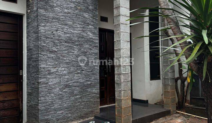 Dijual Rumah 2 Lantai Modern Tropis Lingkungan Tenang di Bangka 2