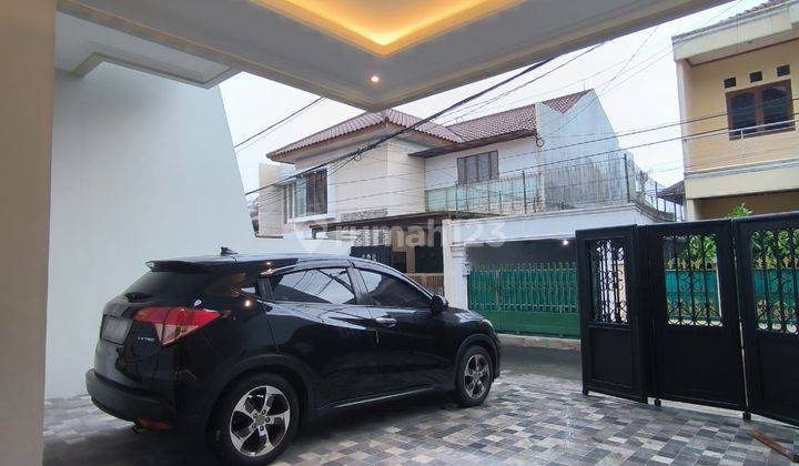 Rumah Baru Klasik Modern Pondok Bambu Jakarta Timur 2