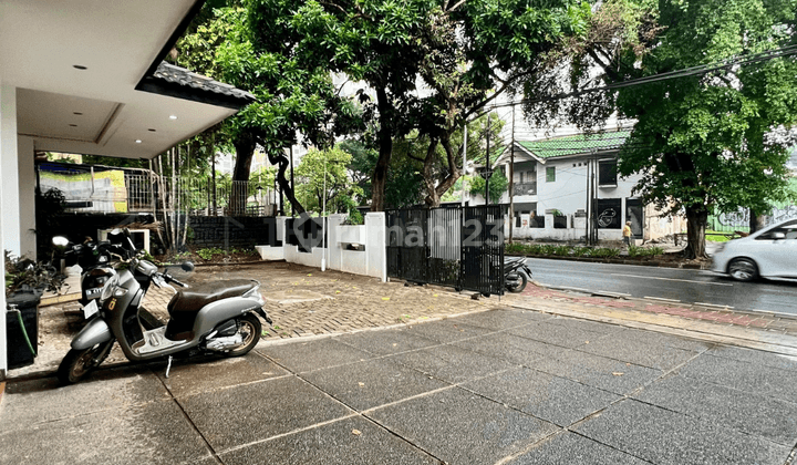 Rumah Pinggir Jalan Gandaria Jaksel Bisa Untuk Usaha Atau Kantor 2