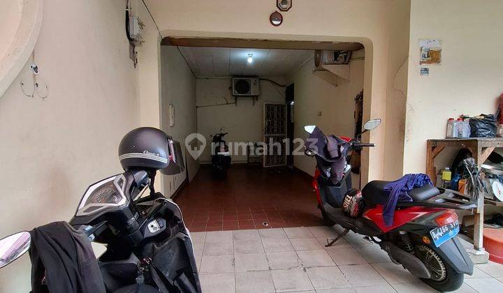 Rumah Butuh Renovasi Unfurnished SHM di Tambora, Jakarta Barat 1