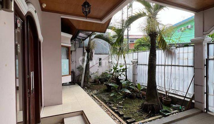 Rumah Bagus Unfurnished SHM di Pamulang, Tangerang Selatan 2