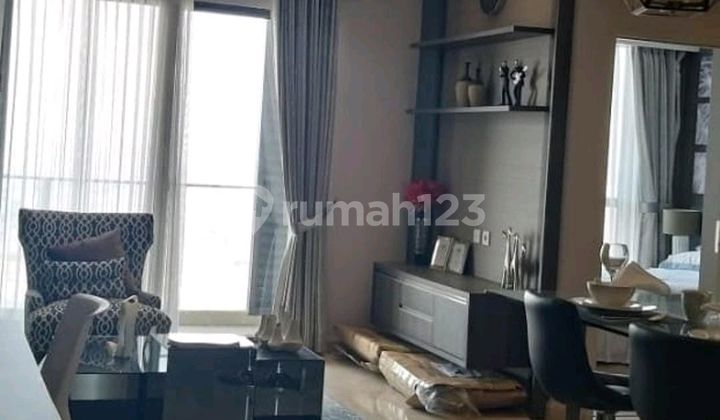 Dijual Apartement The Peak Residence 2 Kamar Tidur Furnished Bagus