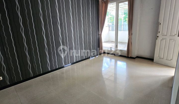 Rare... Commercial House on Boulevard Raya Taman Gapura 2