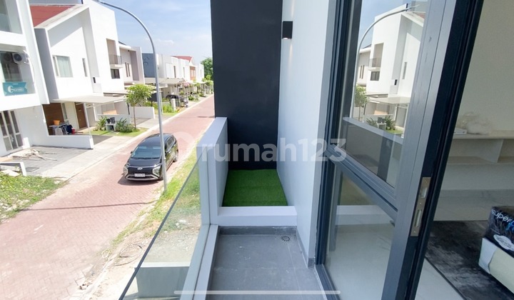 For Sale 3-Story Oasia Dian Istana Scandinavian Type House 2