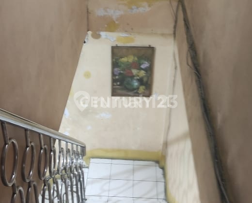 Rumah Di Latumenten Grogol 3 Lantai 2