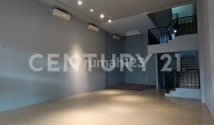 Ruko Boulevard Timur Kelapa Gading 4 Lantai Ruko Boulevard Timur Kelapa Gading 4 Lantai