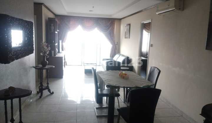 Apartemen Moi Frenchwalk Evian Garden** Apartemen Moi Frenchwalk Evian Garden**