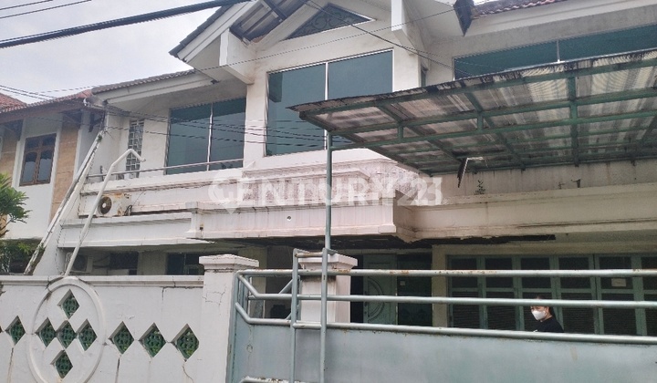 House in Janur Elok Raya behind Hotel Santika