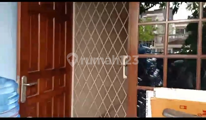 House in JANUR ELOK, KELAPA GADING