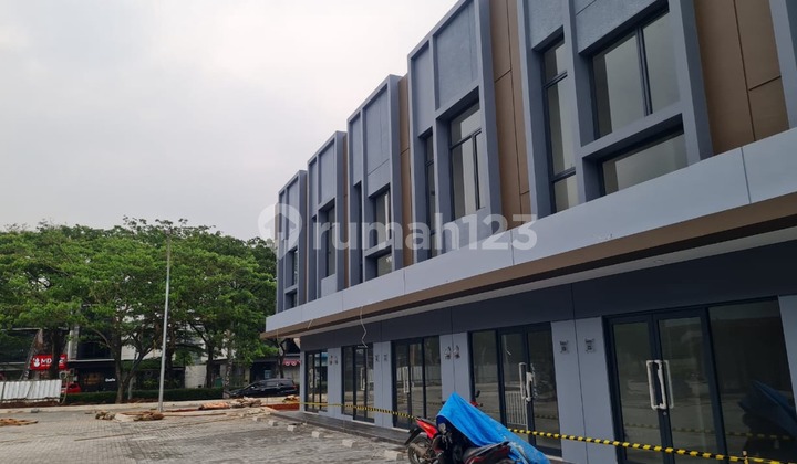 Ruko 92avenix BSD  CITY Sangat Strategis