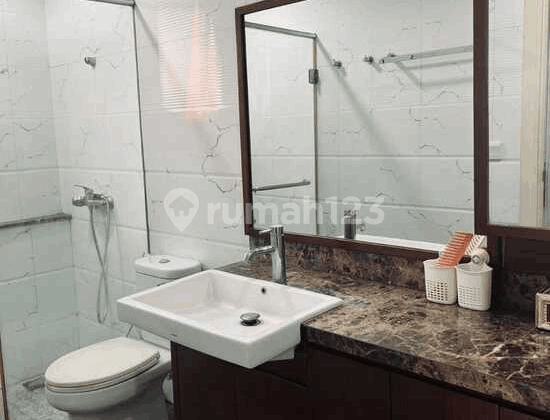 APARTMENT IN MOI FRENCH WALK TOWER PARIS 2