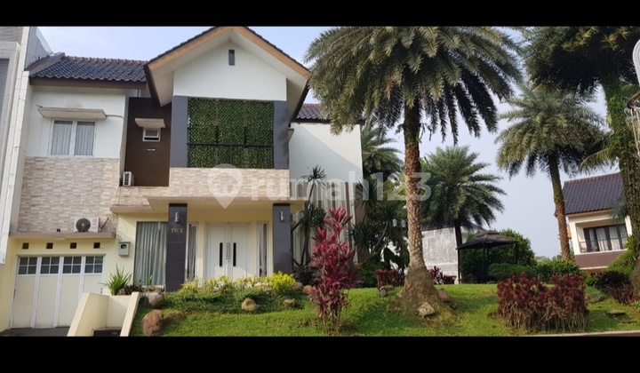 Di  rumah cantik dan asri di BOGOR NIRWANA RESIDEN **