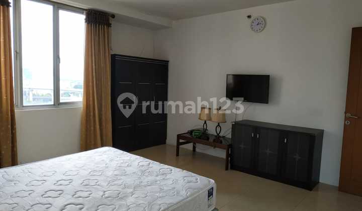 Beautiful Apartment in Paladian Kelapa Gading