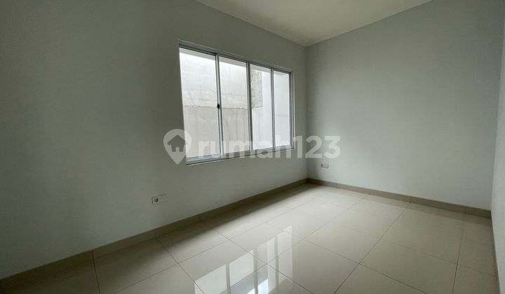 Rumah Baru di Cluster Eropa Sedayu City