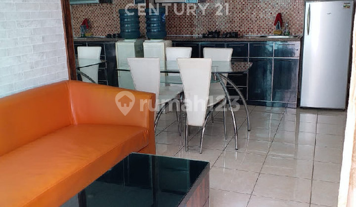 Cityhome Tower Santa Monica on the Sixteenth Floor