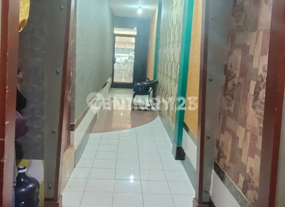 Ruko Bagus dan Rapi di Boulevard Raya Yn