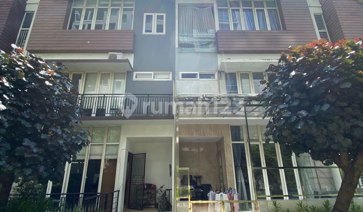 Rumah 4 Lantai Springhill Golf Residence Kemayoran Rumah 4 Lantai Springhill Golf Residence Kemayoran